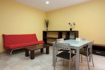 Imagen general del Hotel Lodging Liceu. Foto 3