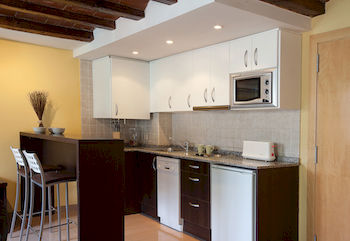 Imagen general del Hotel Lodging Liceu. Foto 4