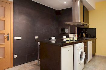 Imagen general del Hotel Lodging Liceu. Foto 6