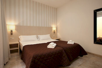 Imagen general del Hotel Lodging Liceu. Foto 11