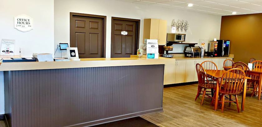 Imagen de los interiores del Hotel Lodging on the Square. Foto 19