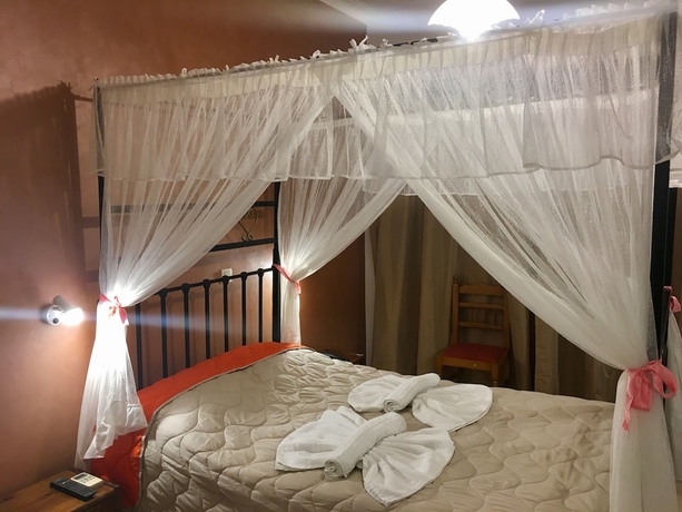 Imagen de la habitación del Hotel Lodos. Foto 8