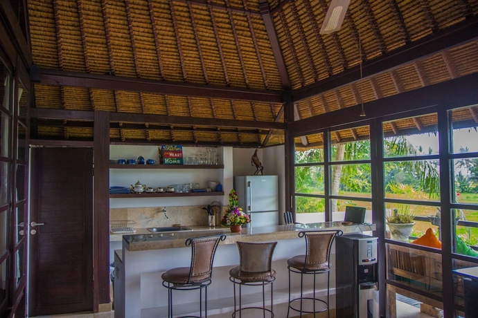 Imagen de la habitación del Hotel Lodtunduh Sari. Foto 7