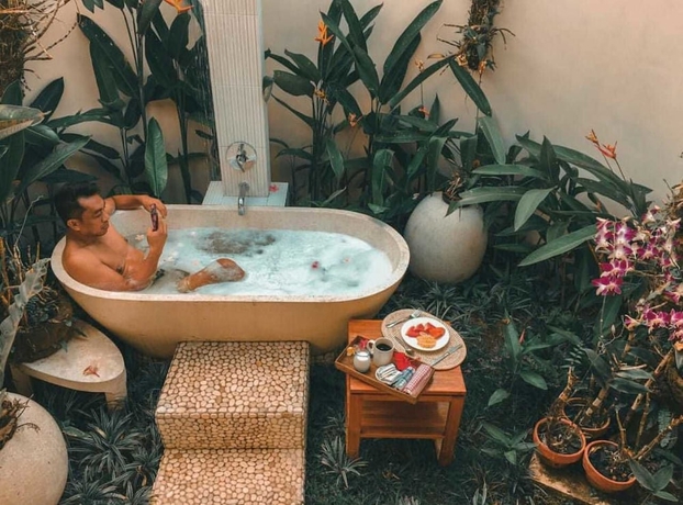 Imagen de la habitación del Hotel Lodtunduh Sari. Foto 11