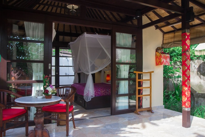 Imagen de la habitación del Hotel Lodtunduh Sari. Foto 13