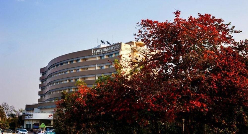 Imagen de los exteriores del Hotel Loei Palace. Foto 9