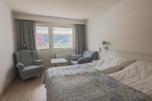 Imagen de la habitación del Hotel Loenfjord. Foto 13