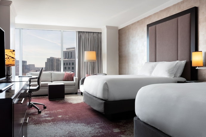 Imagen de la habitación del Hotel Loews Atlanta. Foto 2
