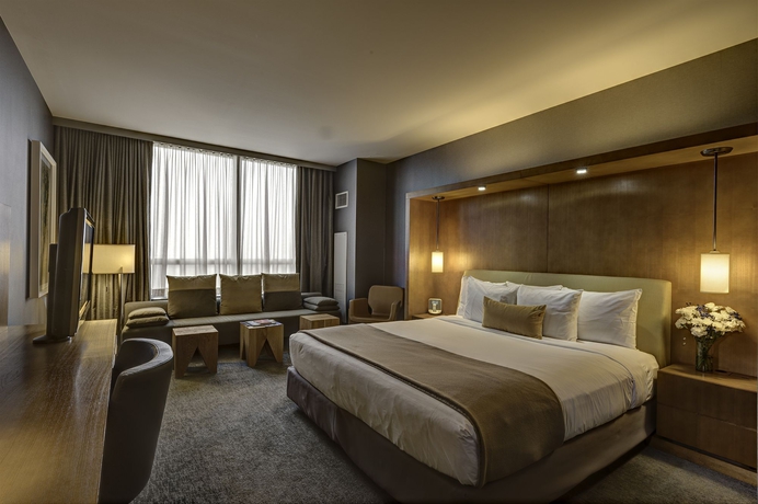 Imagen de la habitación del Hotel Loews Chicago O'hare. Foto 8