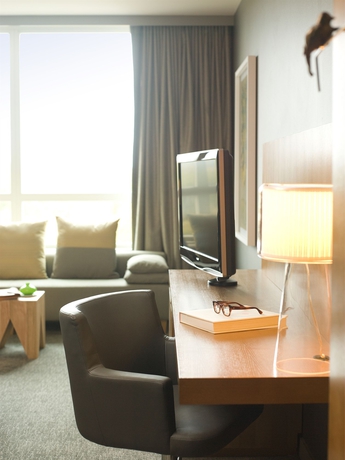 Imagen de los interiores del Hotel Loews Chicago O'hare. Foto 13