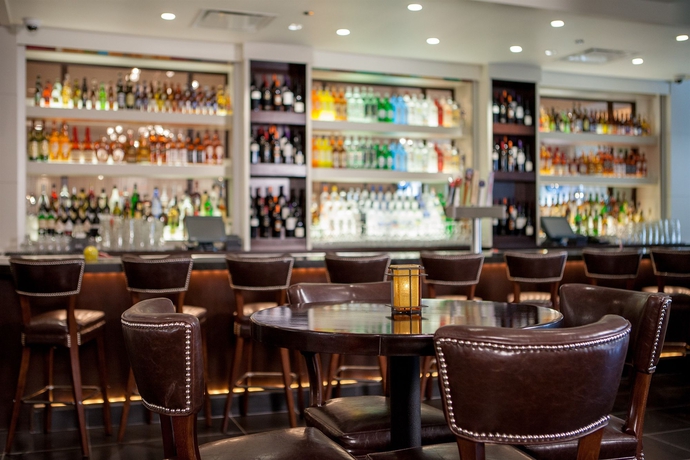 Imagen del bar/restaurante del Hotel Loews Chicago O'hare. Foto 4