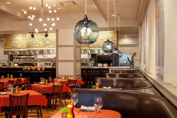 Imagen del bar/restaurante del Hotel Loews Chicago O'hare. Foto 6