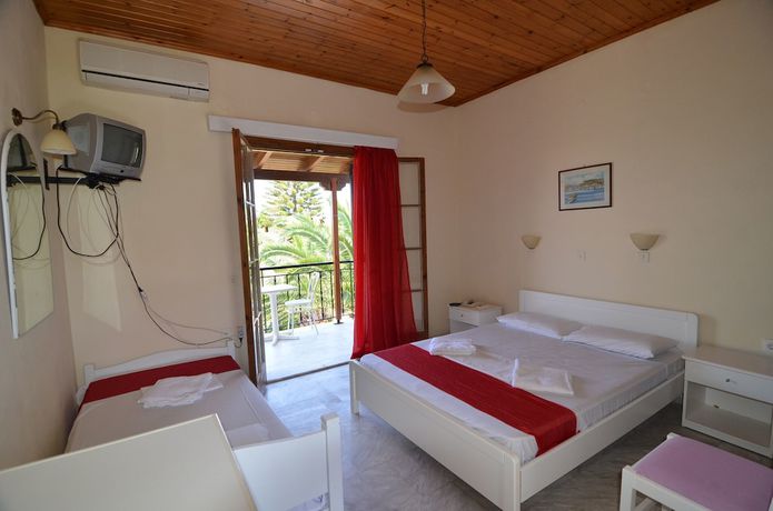 Imagen de la habitación del Hotel Lofos Strani. Foto 2