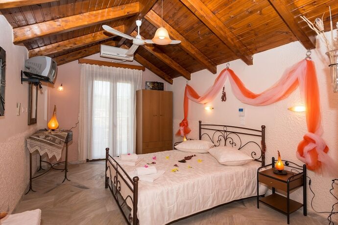 Imagen de la habitación del Hotel Lofos Studios. Foto 13