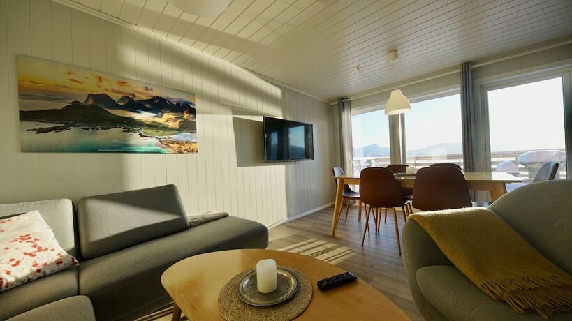Imagen de la habitación del Hotel Lofoten Basecamp. Foto 11