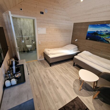 Imagen de la habitación del Hotel Lofoten Basecamp. Foto 17