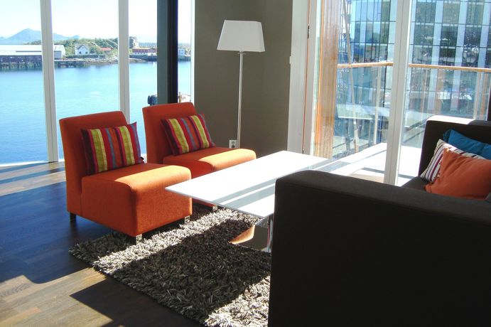 Imagen de los interiores del Hotel Lofoten Suitehotel. Foto 13