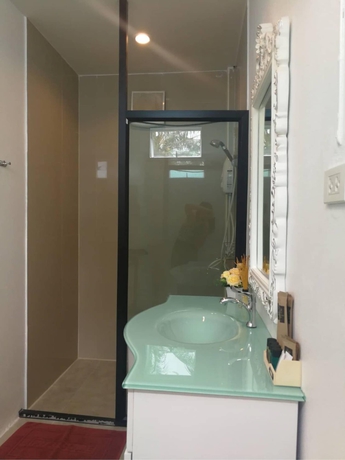 Imagen de la habitación del Hotel Loft Caravan Resort. Foto 5