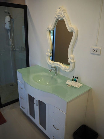 Imagen de la habitación del Hotel Loft Caravan Resort. Foto 12