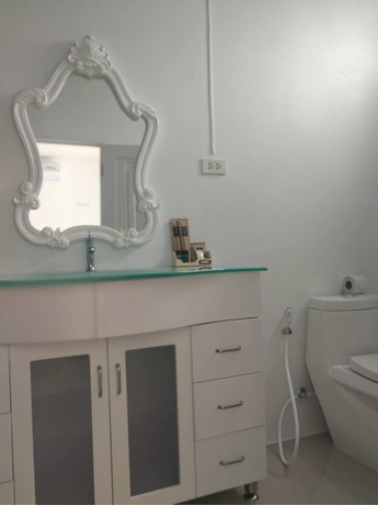 Imagen de la habitación del Hotel Loft Caravan Resort. Foto 13