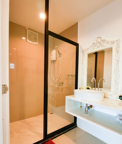 Imagen de la habitación del Hotel Loft Caravan Resort. Foto 15