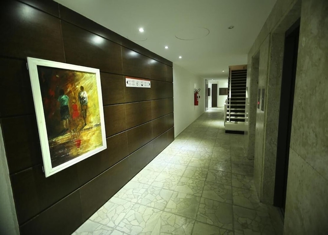 Imagen de los interiores del Hotel Loft Center Verdes P&aacute;ssaros. Foto 10