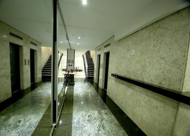Imagen de los interiores del Hotel Loft Center Verdes P&aacute;ssaros. Foto 11