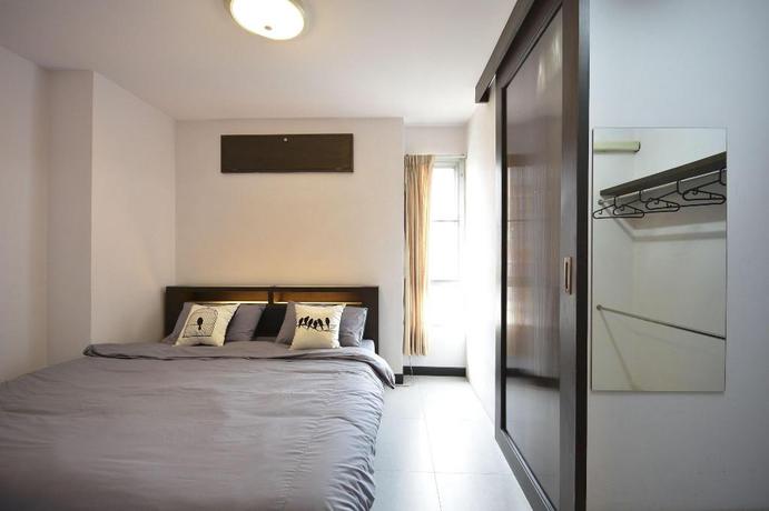 Imagen de la habitación del Hotel Loft Salaya. Foto 2