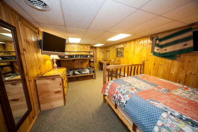 Imagen general del Hotel Log Cabin Lodge and Suites. Foto 6