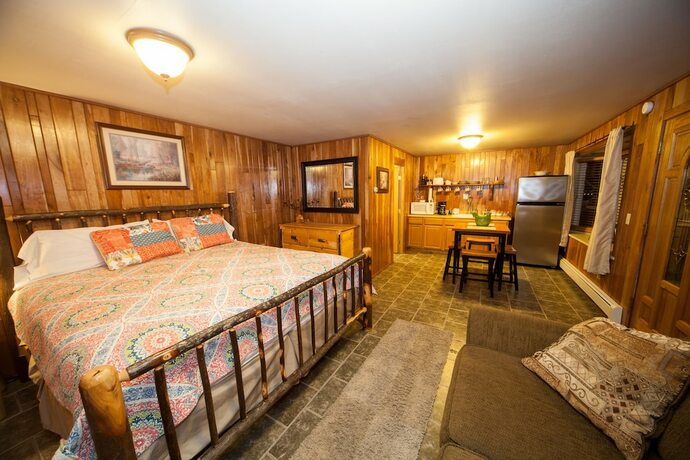 Imagen general del Hotel Log Cabin Lodge and Suites. Foto 7