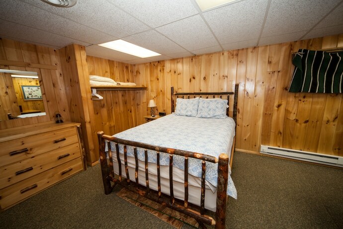 Imagen general del Hotel Log Cabin Lodge and Suites. Foto 9