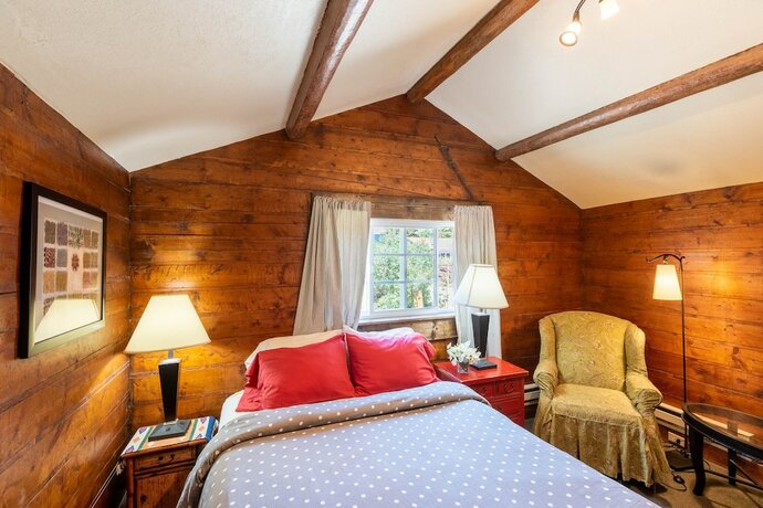 Imagen general del Hotel Log Cabin Motel. Foto 2