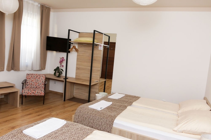 Imagen de la habitación del Hotel Logavina 8. Foto 17
