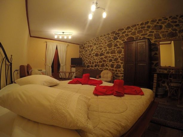 Imagen de la habitación del Hotel Loggas. Foto 17