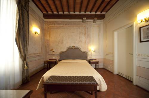 Imagen de la habitación del Hotel Logge Dei Mercanti. Foto 11