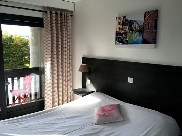 Imagen de la habitación del Hotel Logis Annecy Nord / Argonay. Foto 9