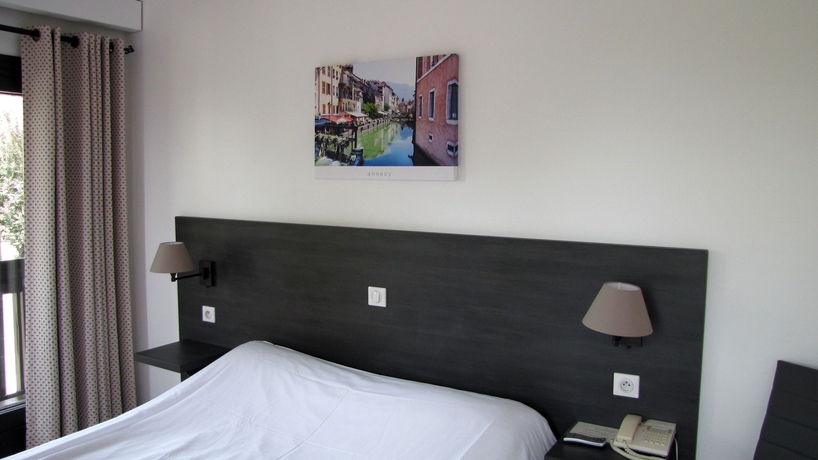 Imagen de la habitación del Hotel Logis Annecy Nord / Argonay. Foto 11