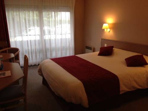 Imagen de la habitación del Hotel Logis Arc En Ciel. Foto 2