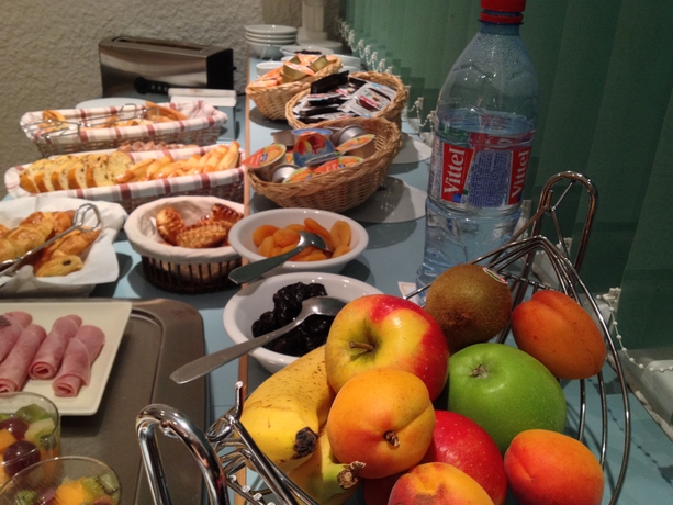 Imagen del bar/restaurante del Hotel Logis Atrium. Foto 6