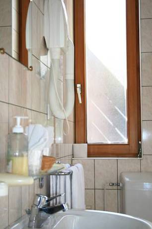 Imagen de la habitación del Hotel Logis Au Floridor. Foto 6