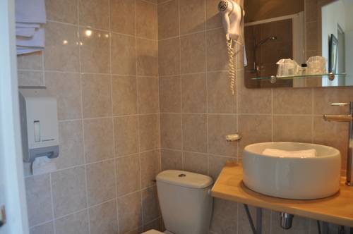 Imagen de la habitación del Hotel Logis Au Site Normand. Foto 4