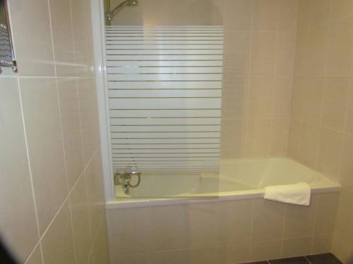 Imagen de la habitación del Hotel Logis Au Site Normand. Foto 6