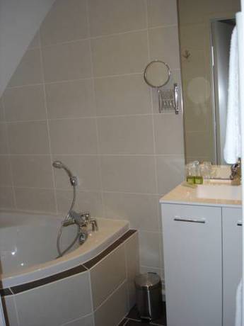 Imagen de la habitación del Hotel Logis Au Site Normand. Foto 14