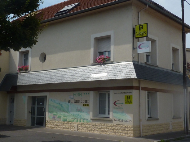 Imagen de los exteriores del Hotel Logis Au Tambour. Foto 13