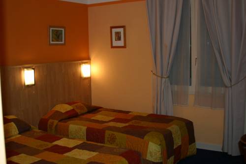Imagen de la habitación del Hotel Logis Au Terminus. Foto 9