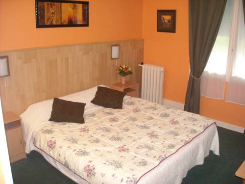 Imagen de la habitación del Hotel Logis Au Terminus. Foto 13