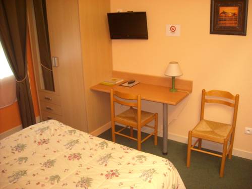 Imagen de la habitación del Hotel Logis Au Terminus. Foto 14