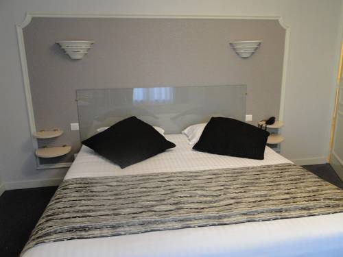 Imagen de la habitación del Hotel Logis Auberge Bienvenue. Foto 2