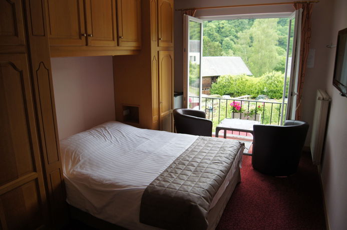 Imagen de los exteriores del Hotel Logis Beau Séjour. Foto 14