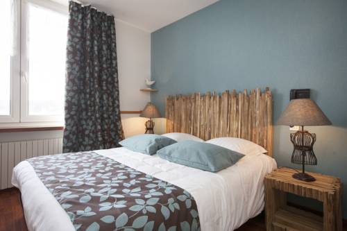 Imagen de la habitación del Hotel Logis Beaus&eacute;jour, Erquy. Foto 2